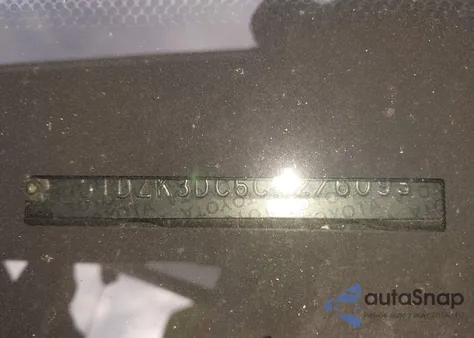 2012 Toyota Sienna Base V6 7 Passenger z USA, uszkodzony, nr VIN 5TDZK3DC6CS276093